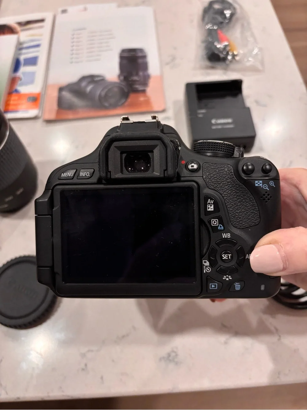Canon EOS Rebel T3i / EOS 600D Camera - Black